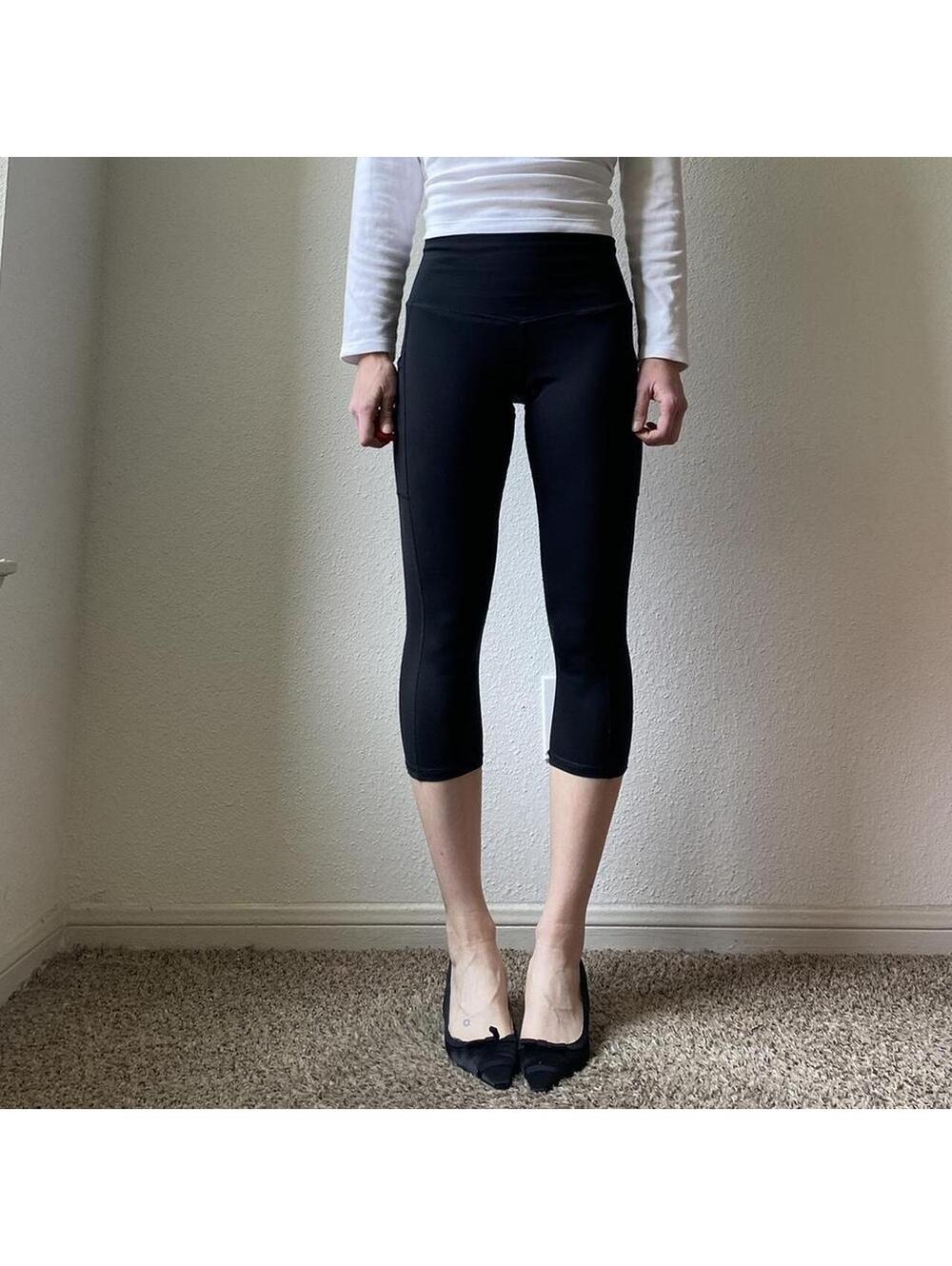 Black capri leggings